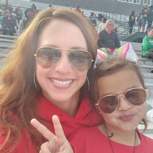 Meet your Posher, Theresa - Picture 1 of 1